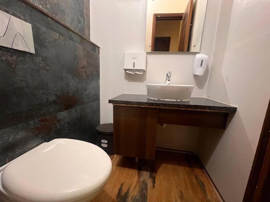 5Bhk Home Away From Home At Ranjit Avenue Амритсар Екстериор снимка