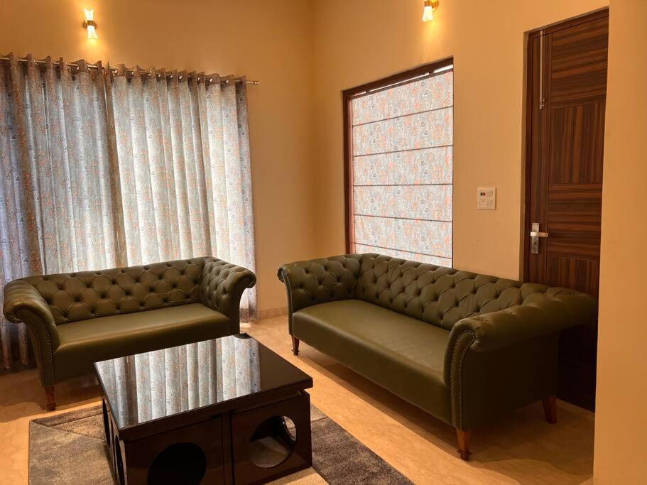 5Bhk Home Away From Home At Ranjit Avenue Амритсар Екстериор снимка