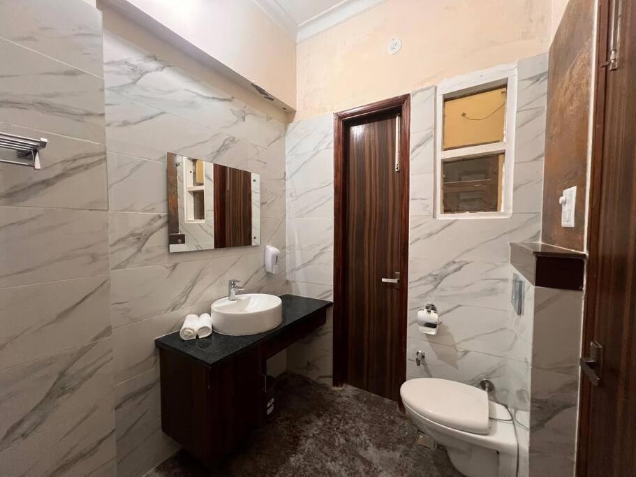 5Bhk Home Away From Home At Ranjit Avenue Амритсар Екстериор снимка