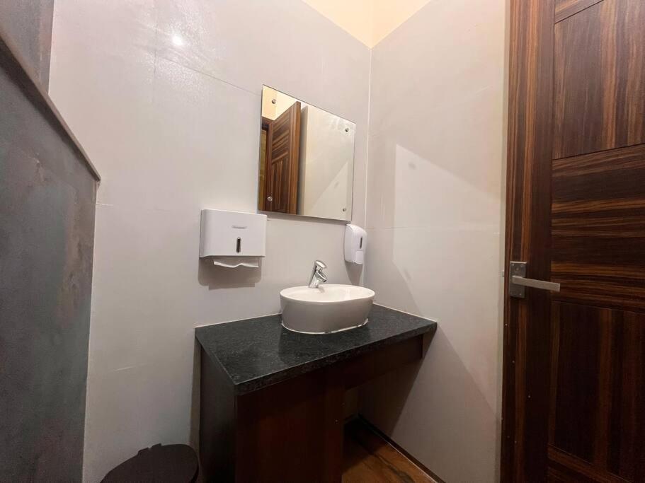 5Bhk Home Away From Home At Ranjit Avenue Амритсар Екстериор снимка