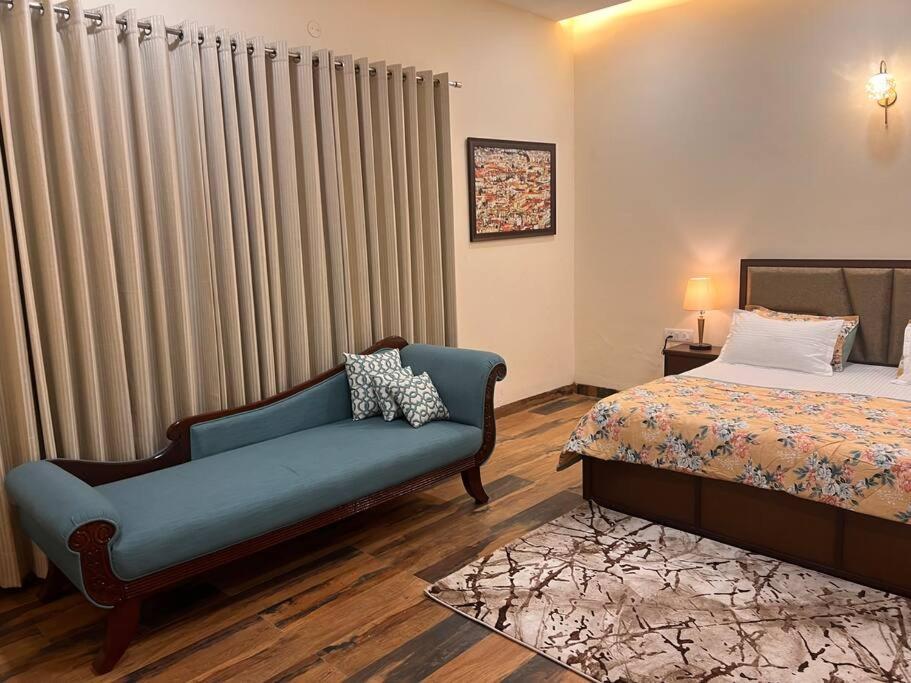 5Bhk Home Away From Home At Ranjit Avenue Амритсар Екстериор снимка