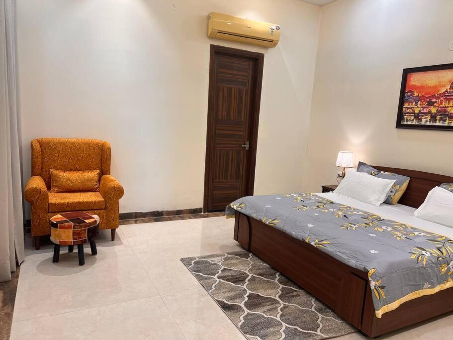 5Bhk Home Away From Home At Ranjit Avenue Амритсар Екстериор снимка